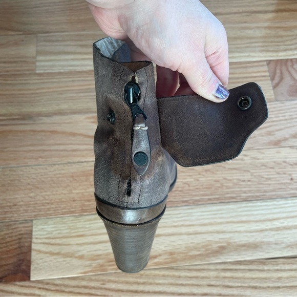 Rag & Bone Brown Distressed Nubuck Leather Heel Flap Chunky Heeled Booties 37.5 - Picture 6 of 9